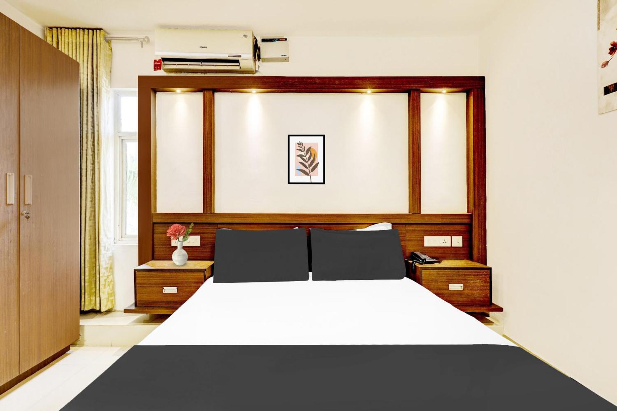 Super Hotel O Kazhakoottam Near Al Saj Convention Centre Kazhakuttam Exterior photo