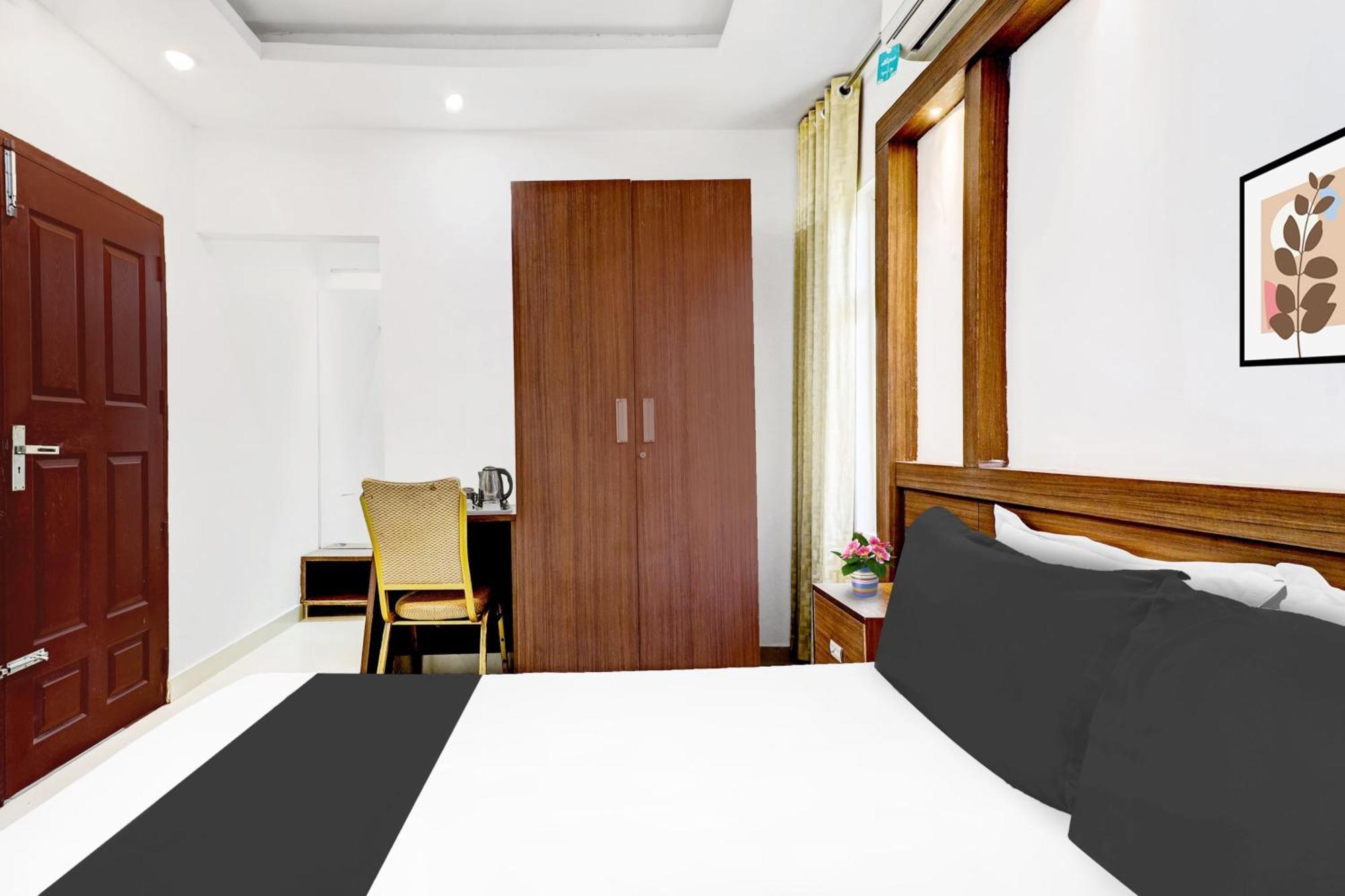 Super Hotel O Kazhakoottam Near Al Saj Convention Centre Kazhakuttam Exterior photo