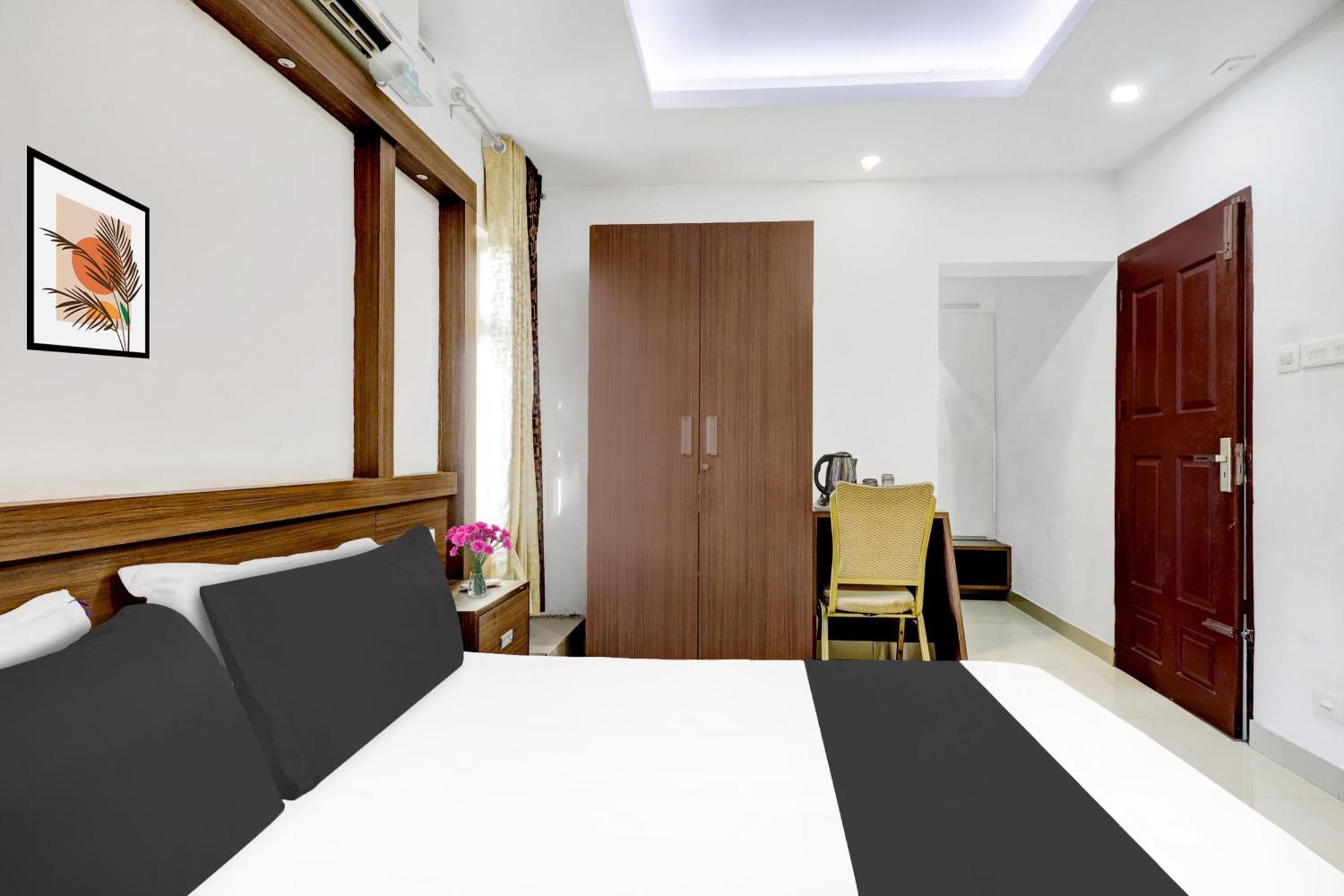 Super Hotel O Kazhakoottam Near Al Saj Convention Centre Kazhakuttam Exterior photo