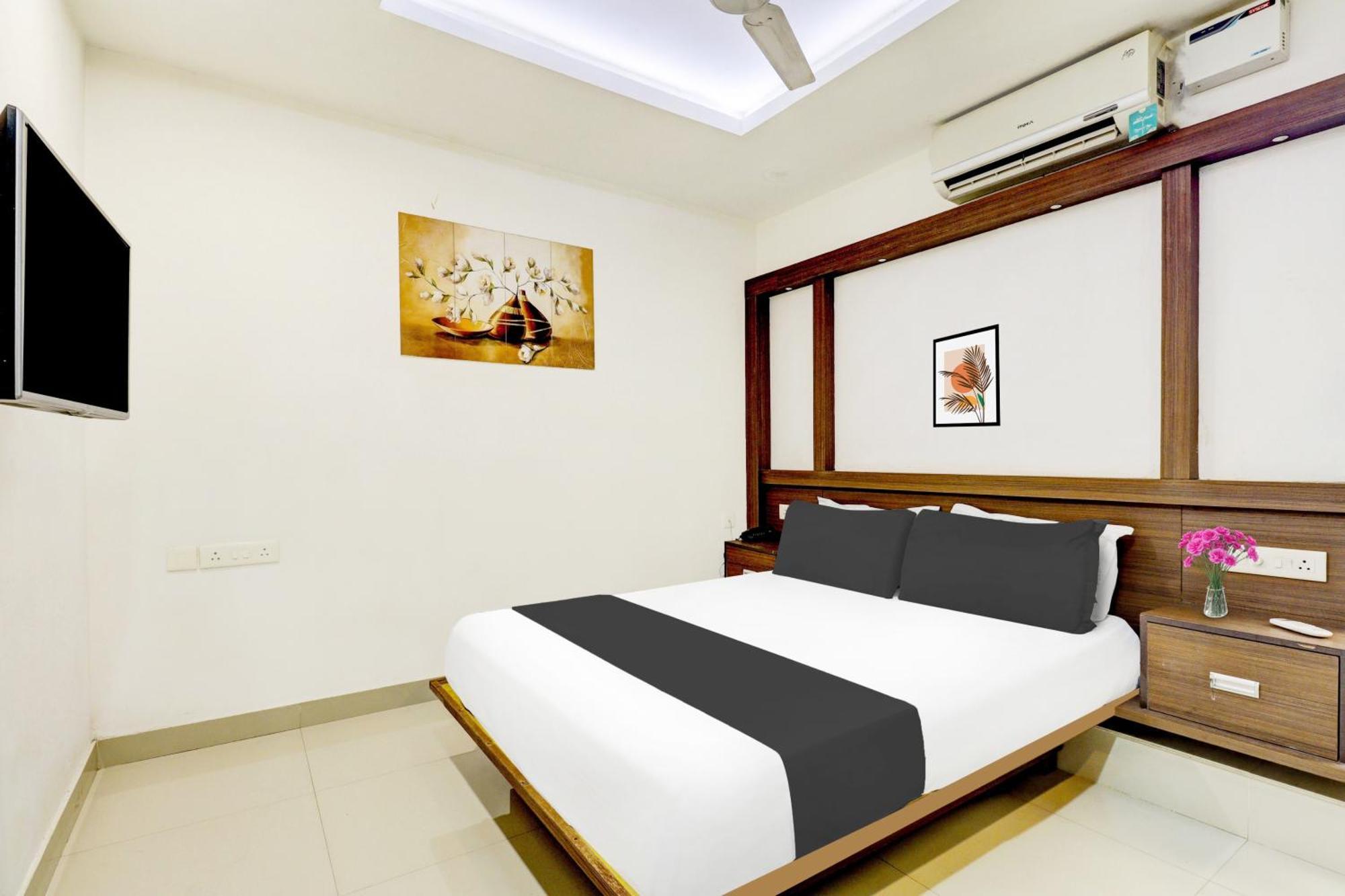 Super Hotel O Kazhakoottam Near Al Saj Convention Centre Kazhakuttam Exterior photo